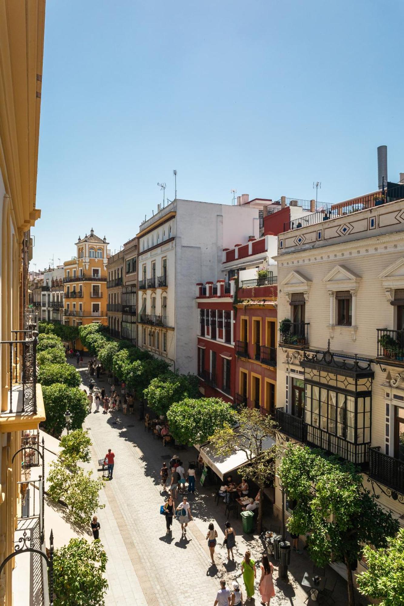 Lujoso Apartamento A Los Pies De La Catedral Sevilla Bagian luar foto